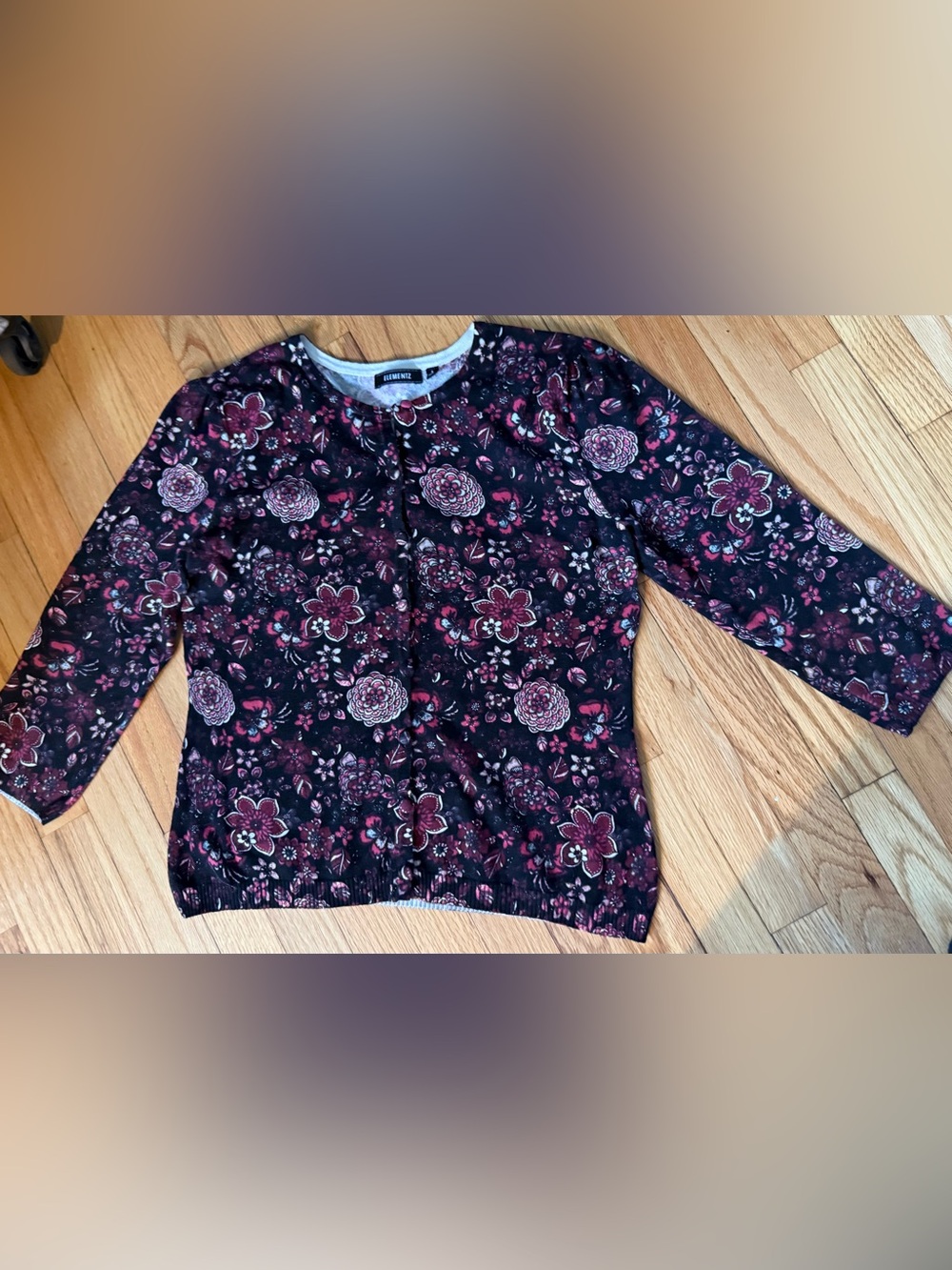 Women's small Elementz flower cardigan